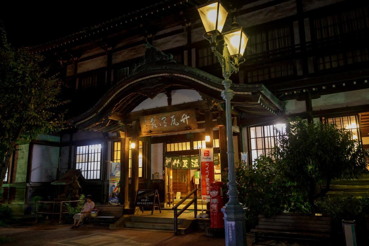 Hotel New Tsuruta Beppu Exteriér fotografie